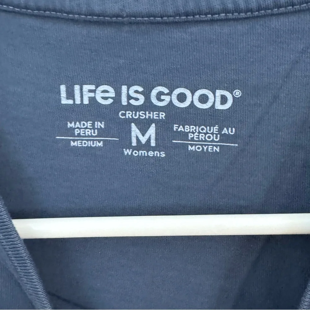 Life is Good women’s navy Blue T-Shirt size medium B - Picture 3 of 4